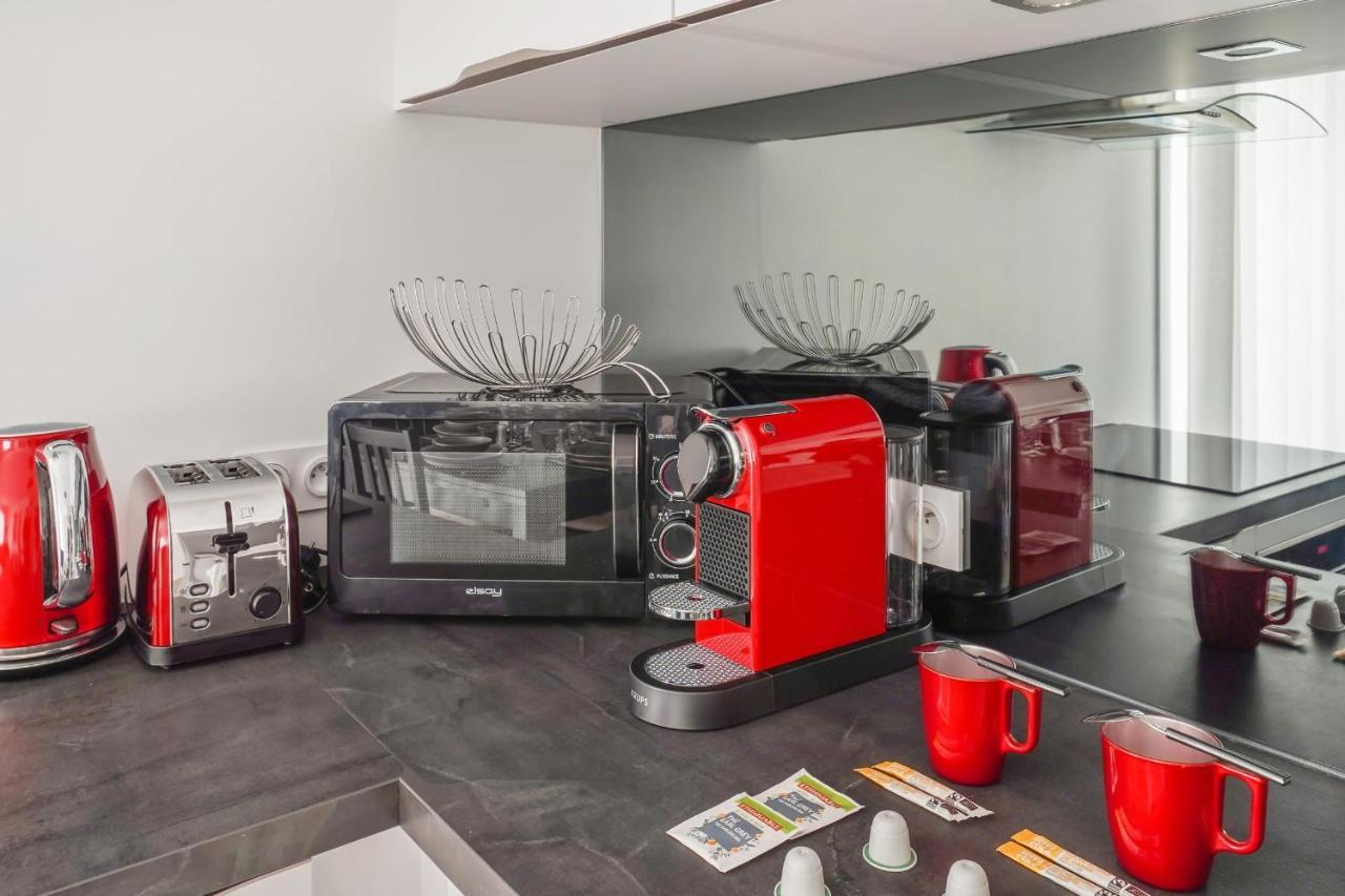 Appartement Des Tours - Welkeys Ла Рошел Екстериор снимка